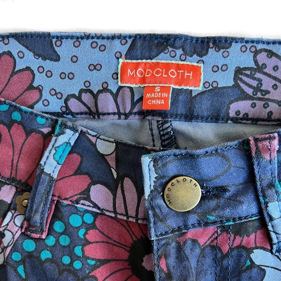 Modcloth Floral Skinny Jeans, ankle length, small - Picture 6 of 14